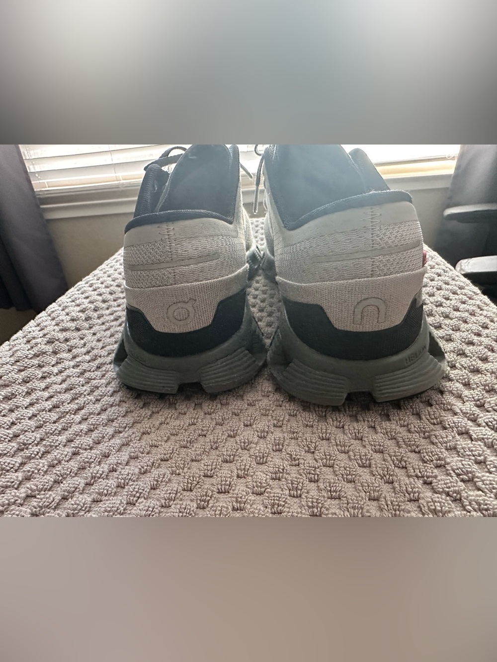 On Cloud running Men’s shoes - Picture 7 of 9
